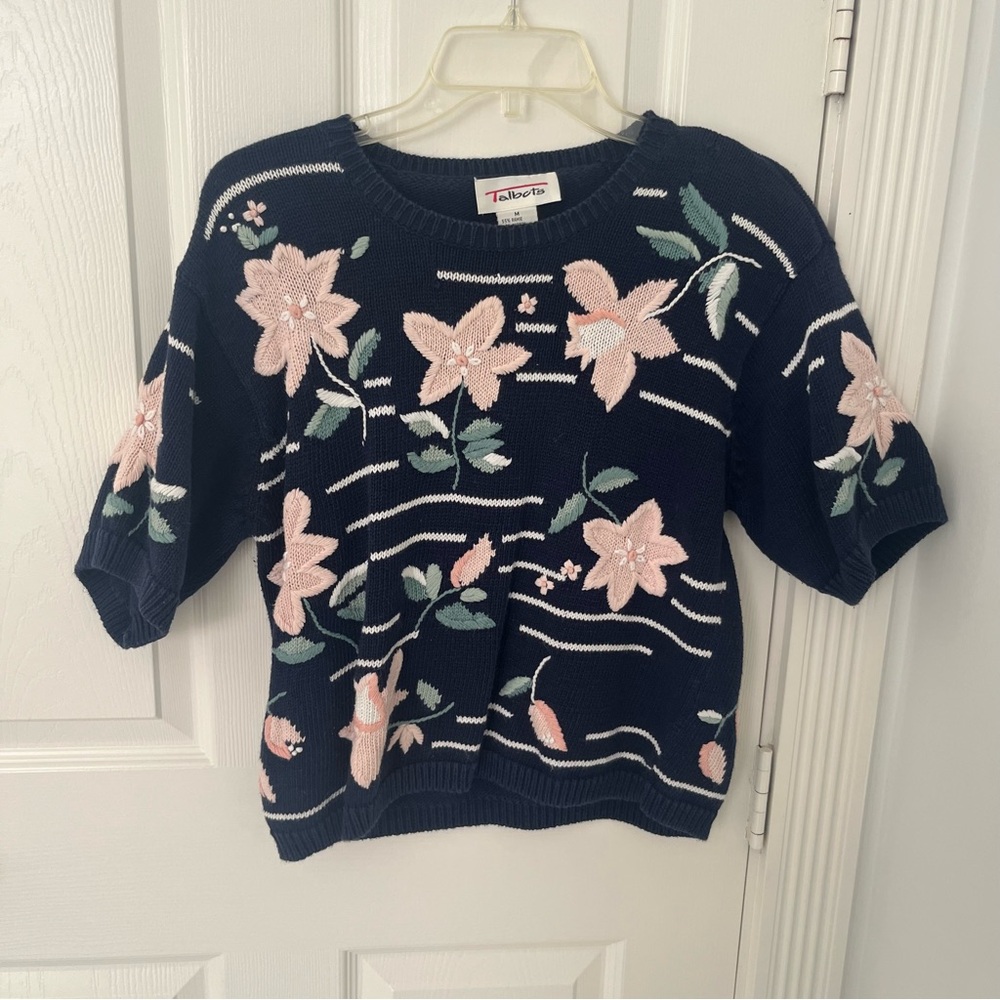 VINTAGE TALBOTS Women's Navy Floral Embroidered Cotton Blend Knit Top | M